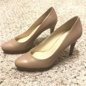 Nine West Nude Pumps